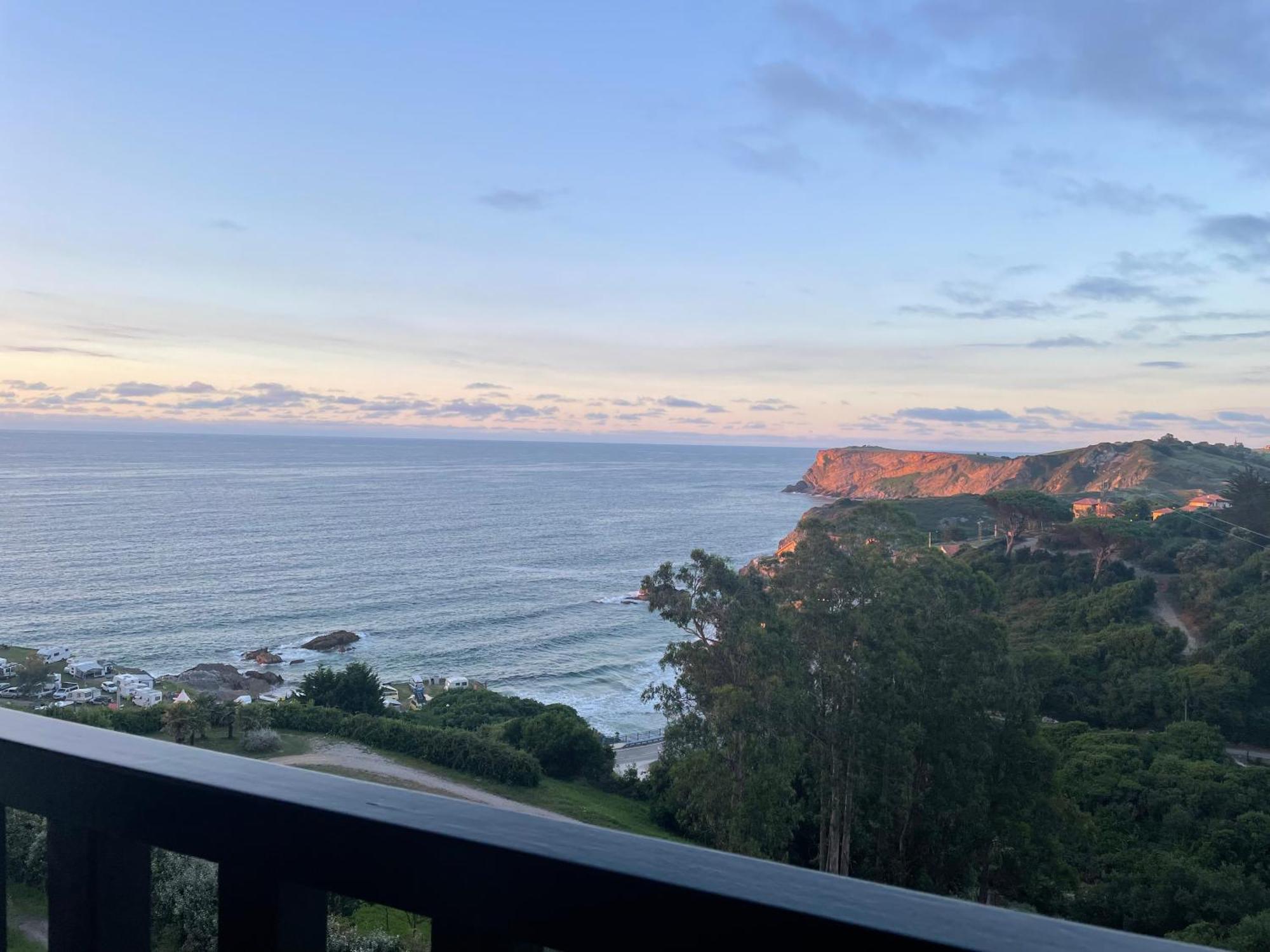 Bonito Duplex Con Vistas Al Mar Apartment Comillas Exterior photo